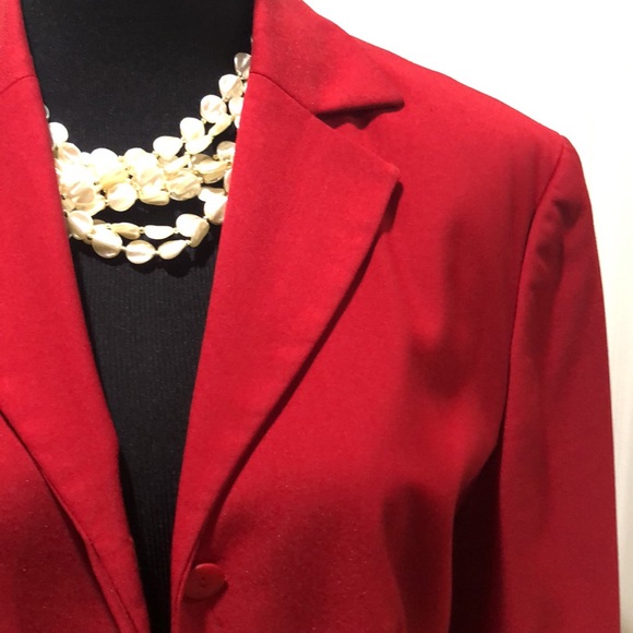 Red Jacket - Picture 2 of 10